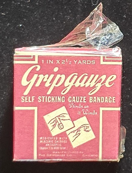 Front of Gripgauze self-sticking bandage box
