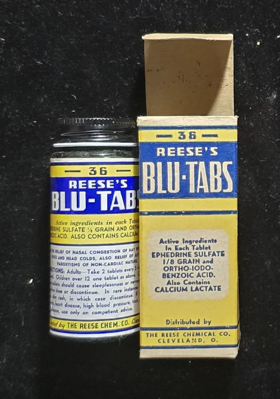 front of Reese’s Blu-Tabs box and bottle with original packaging