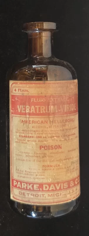 Parke Davis Veratrum Viride poison bottle with red label reading “American Hellebore.”