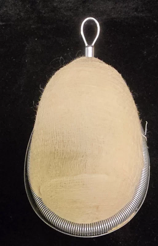 front-facing sponge dome with metal rim and loop